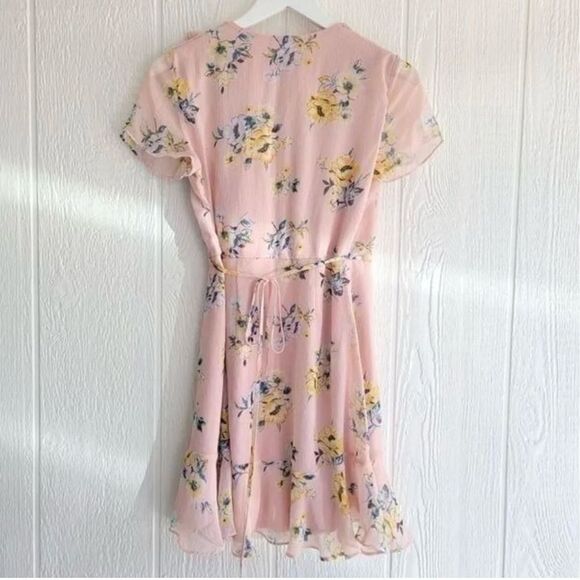 Lush Colie pink floral wrap dress - Picture 2 of 5